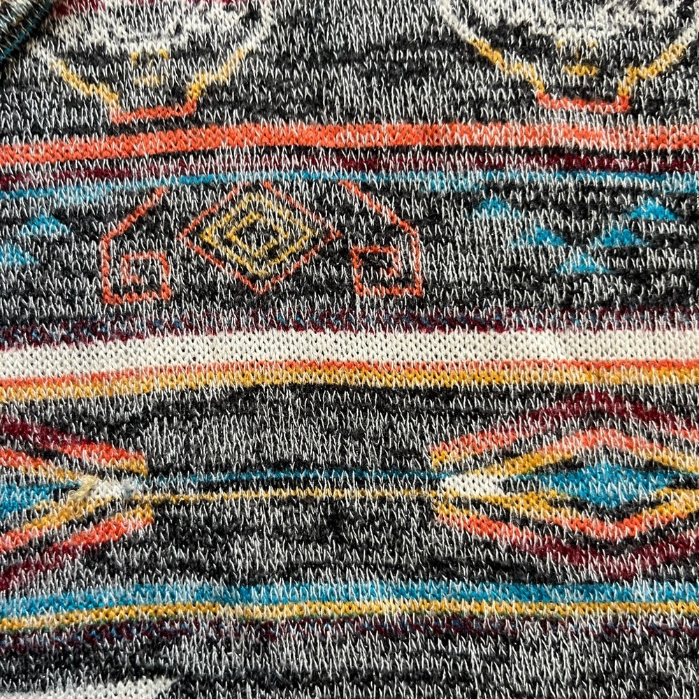 DEREK💛HEART 🔻🔺Aztec print🔻🔺 - Picture 2 of 3